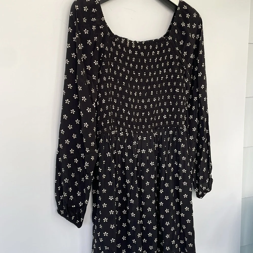 GAP Teen Black and Cream Casual Dress Size 18-20